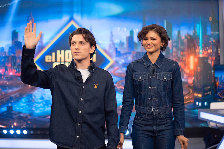 Zendaya y Tom Holland habrían celebrado una boda privada meses antes de su reciente reunión familiar en Inglaterra