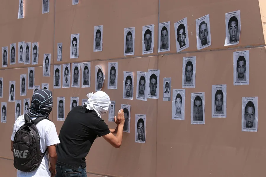 Ayotzinapa: detienen exgobernador de Guerrero por desapariciones