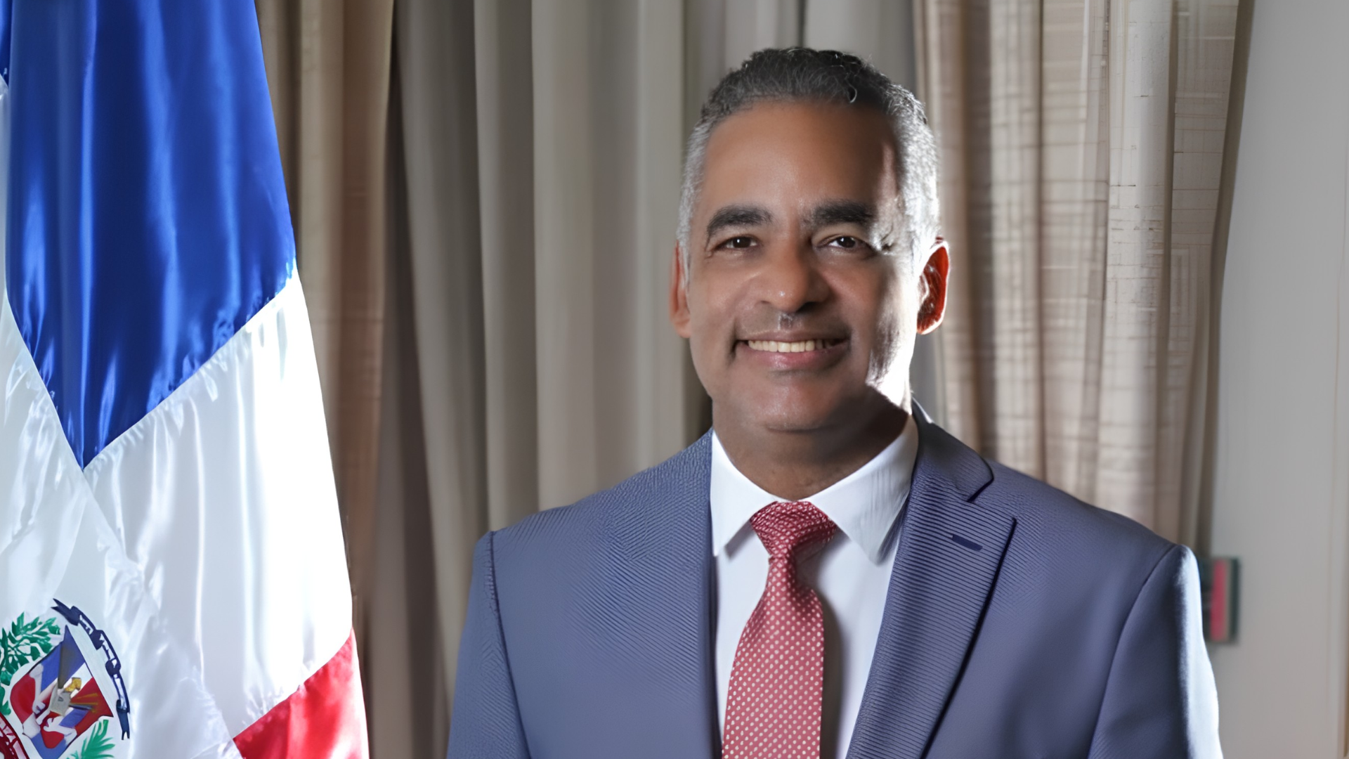 Luis Abinader designa a Joel Santos como presidente del CUED y coordinador del Gabinete de Energía