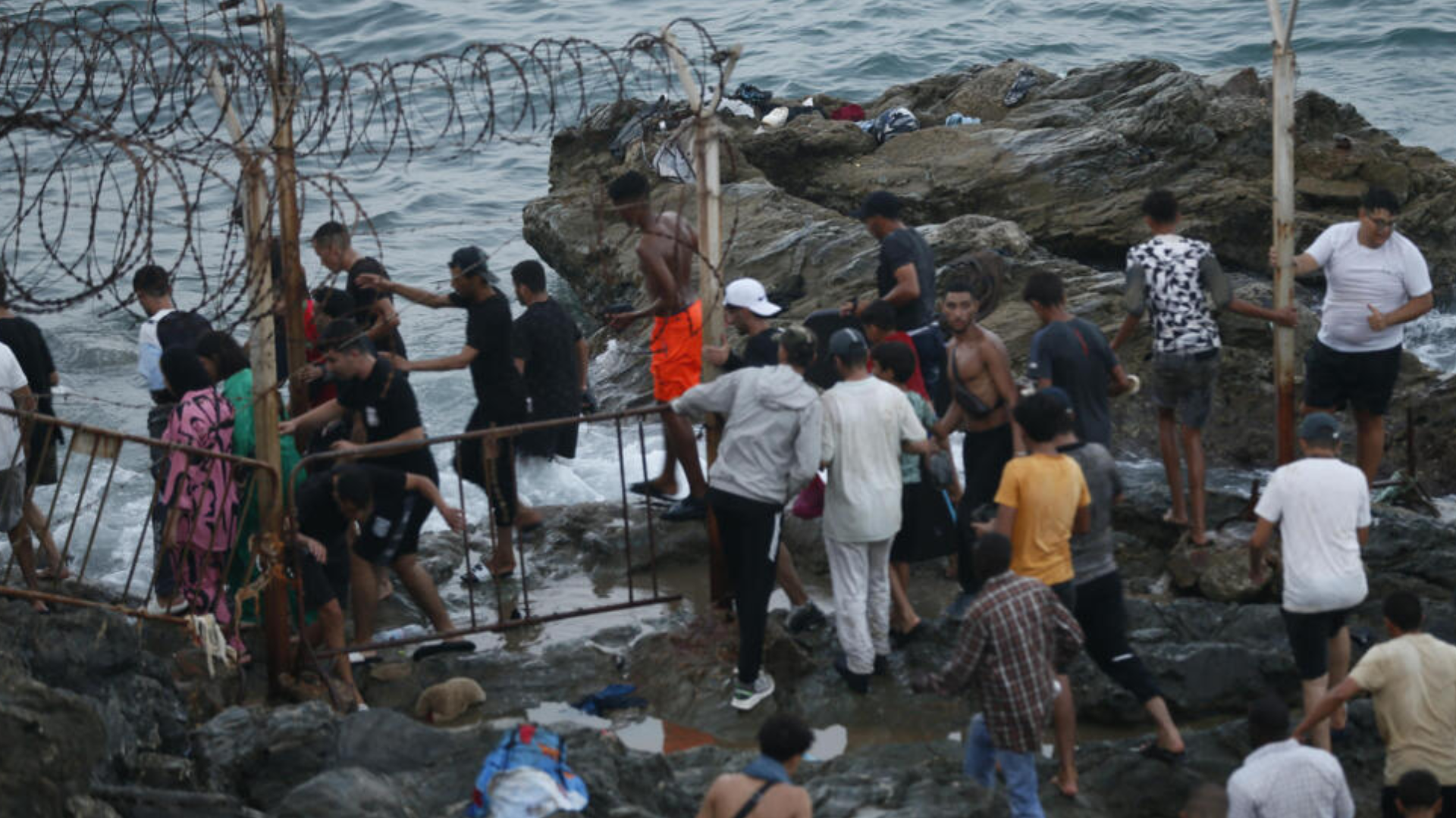 Marruecos procesa a 34 personas por organizar cruces clandestinos a Ceuta