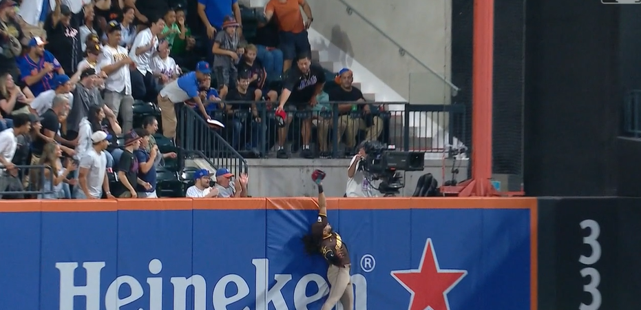 Tatis roba un grand slam y guía a los Padres con una noche histórica en Nueva York