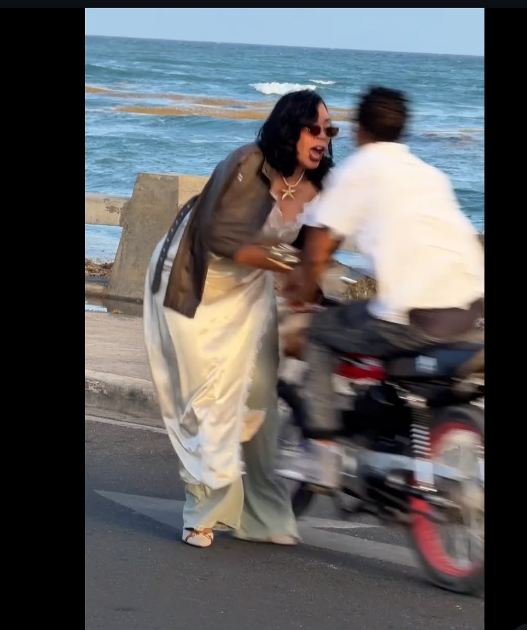 Motorista accidentado con Yaritza Ortiz en el Malecón muestra heridas y pide ayuda