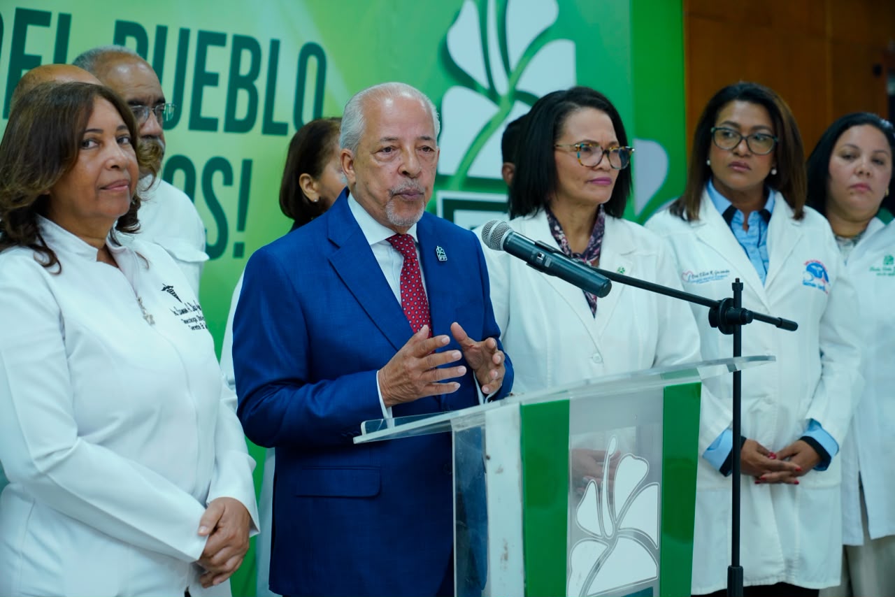 FP asegura servicios de salud están al borde del colapso: pacientes esperan más de 30 días por camas de UCI