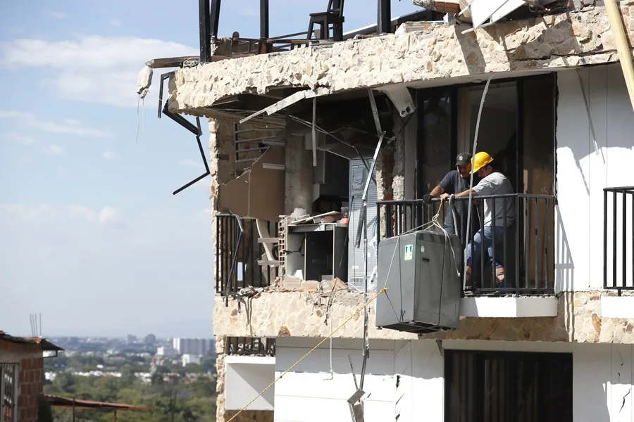 Aumentan a 281 los muertos en Colombia tras terremoto