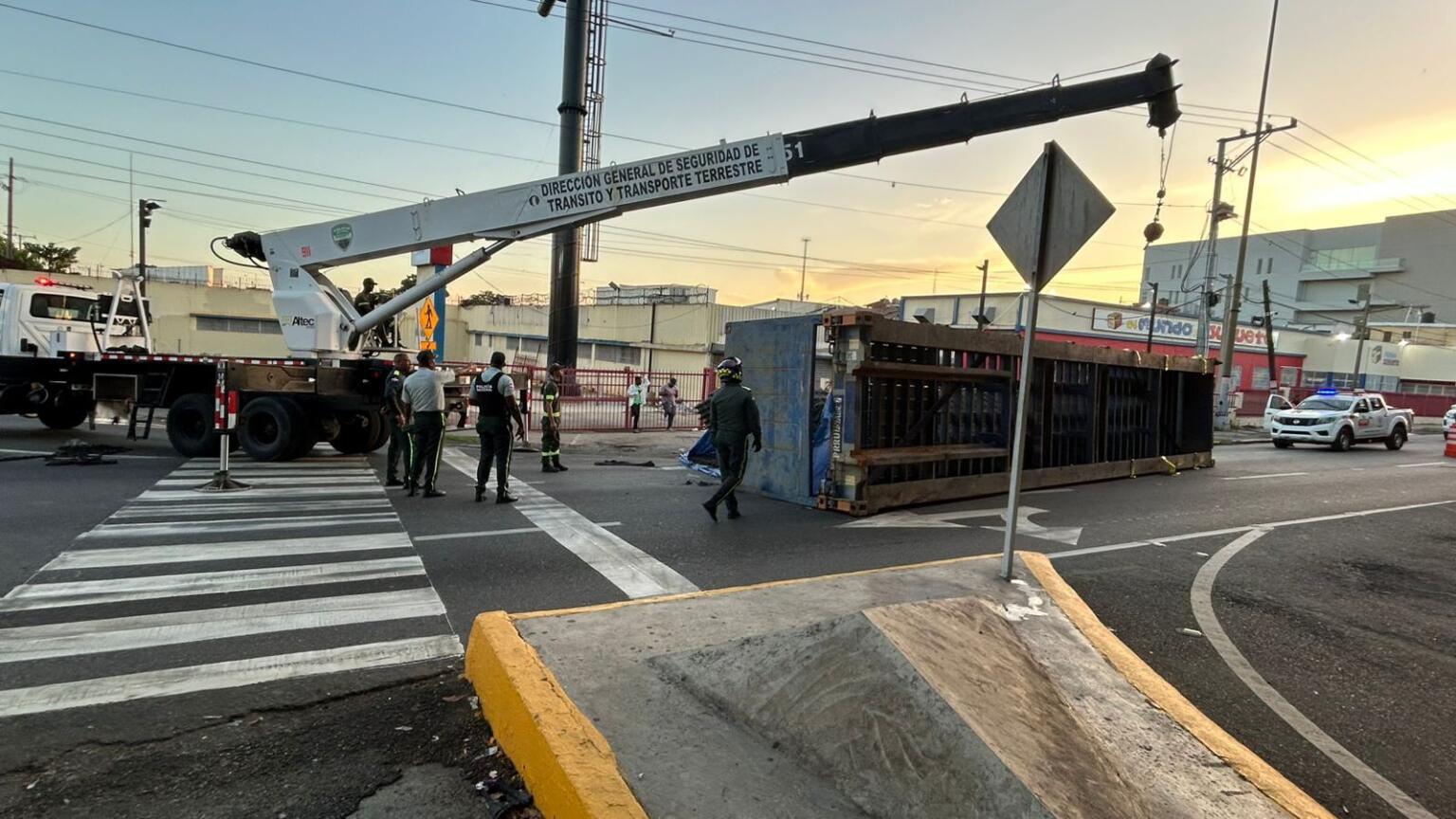 En menos de 24 horas, la misma patana protagoniza dos accidentes en Santo Domingo
