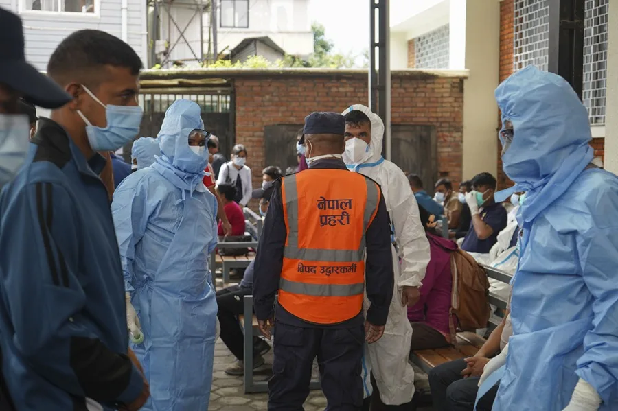 Nepal eleva a 1,252 los muertos y mantiene en 4,216 los desaparecidos tras devastadora riada