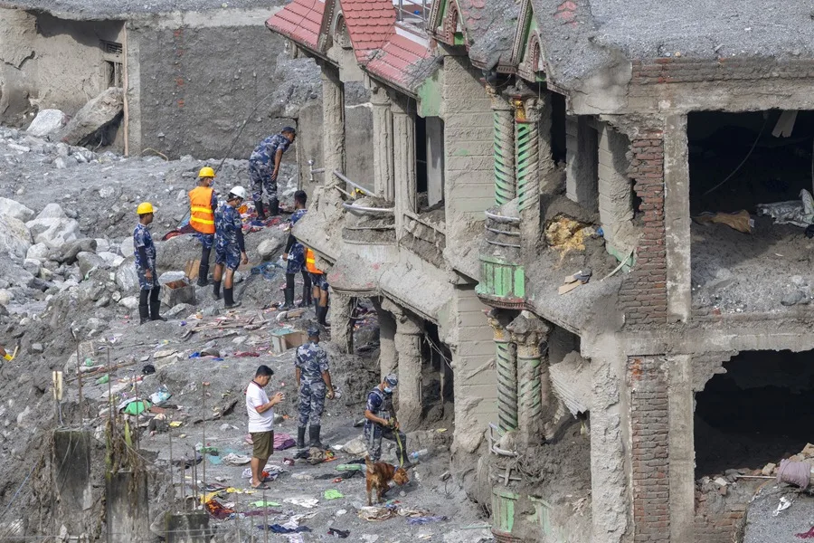 Más de 5,100 personas siguen desaparecidas tras la riada que golpeó Nepal
