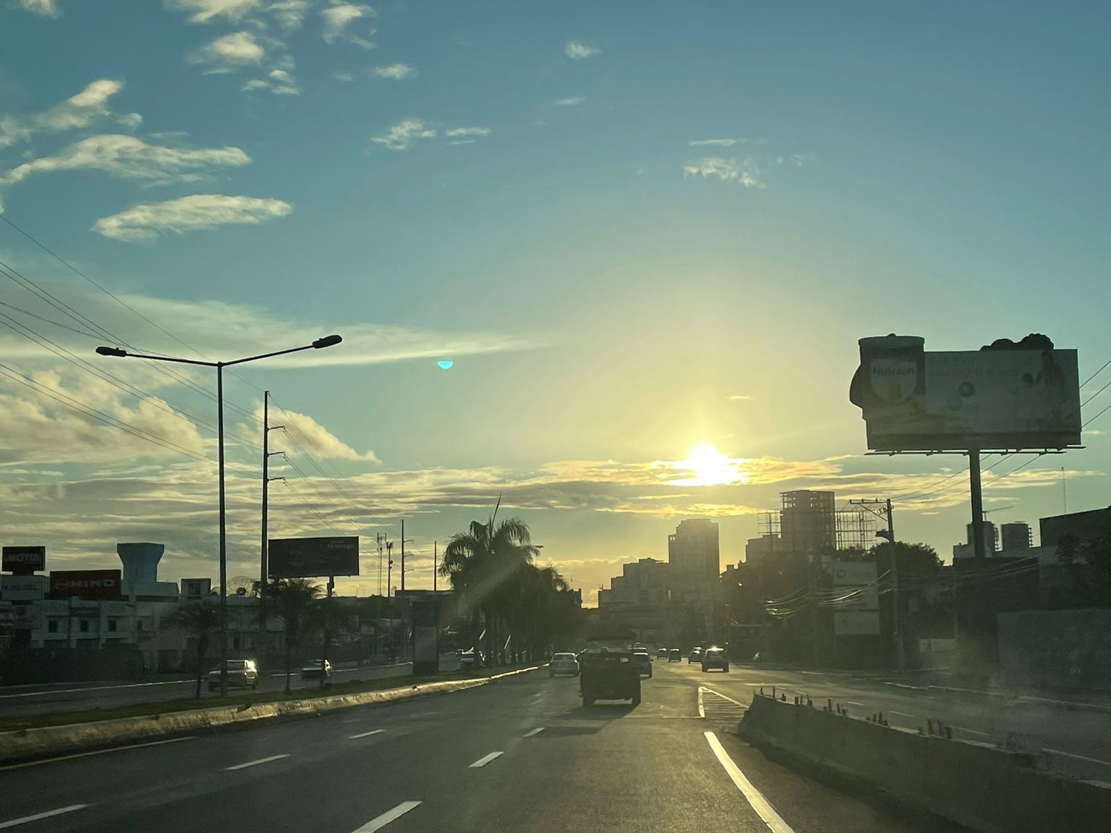 Indomet pronostica una mañana soleada y aguaceros en la tarde