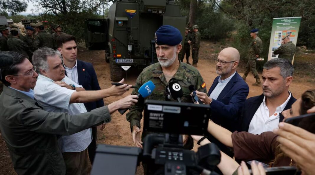 Rey Felipe VI expresa su pesar por accidente ferroviario en España que deja 64 muertos
