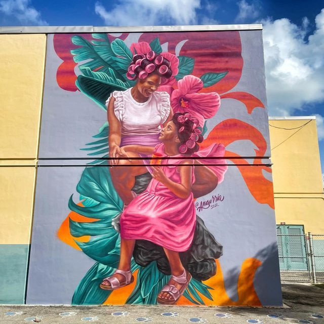 De Los Alcarrizos al cielo de Nueva York: El artista dominicano Angurria pinta el mural más alto de EE. UU.