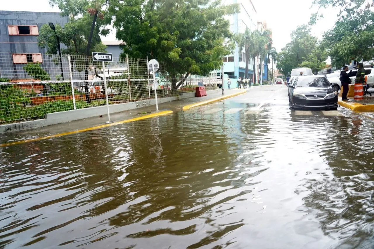 Indomet prevé disminución de las lluvias; COE mantiene provincias bajo alerta y llama a mantener