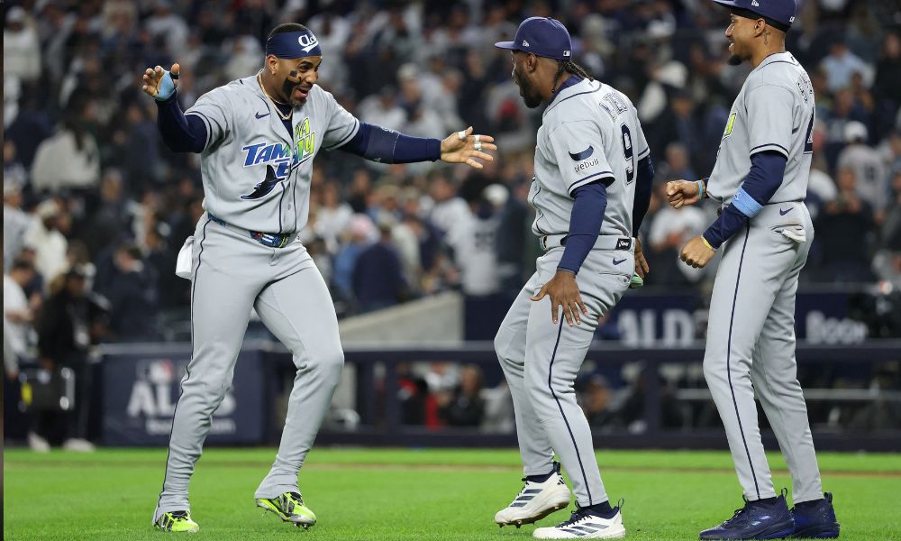Tampa Bay barre a los Yankees y avanza a la Serie de Campeonato